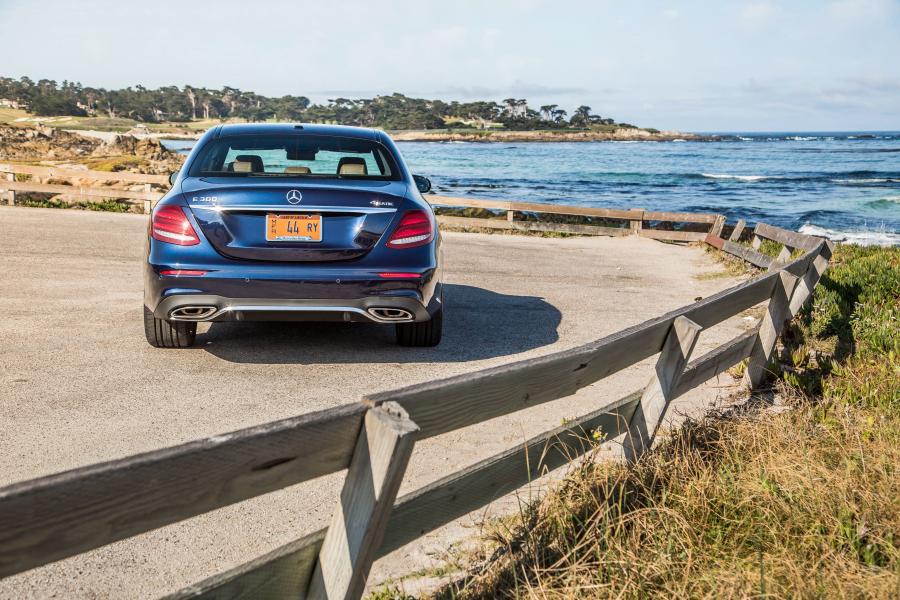  Mercedes-Benz E300 4Matic AMG Line 2016 года  (фото 8 из 30)